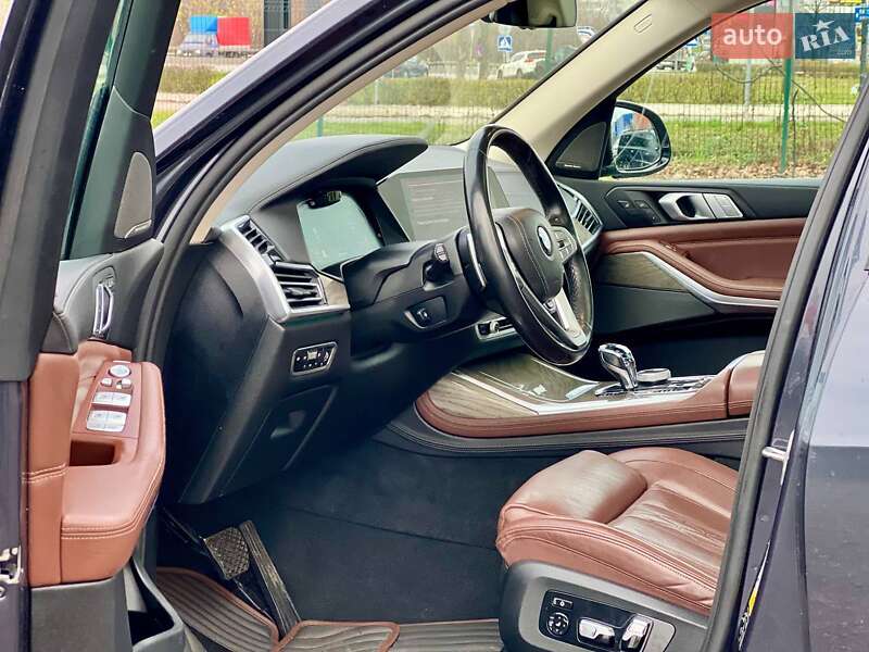 Внедорожник / Кроссовер BMW X7 2019 в Киеве