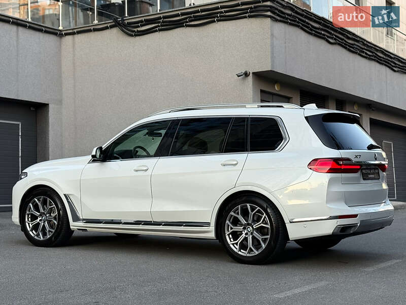 Позашляховик / Кросовер BMW X7 2020 в Києві
