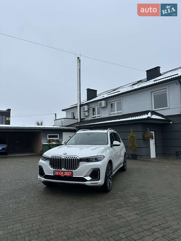 Внедорожник / Кроссовер BMW X7 2019 в Владимире