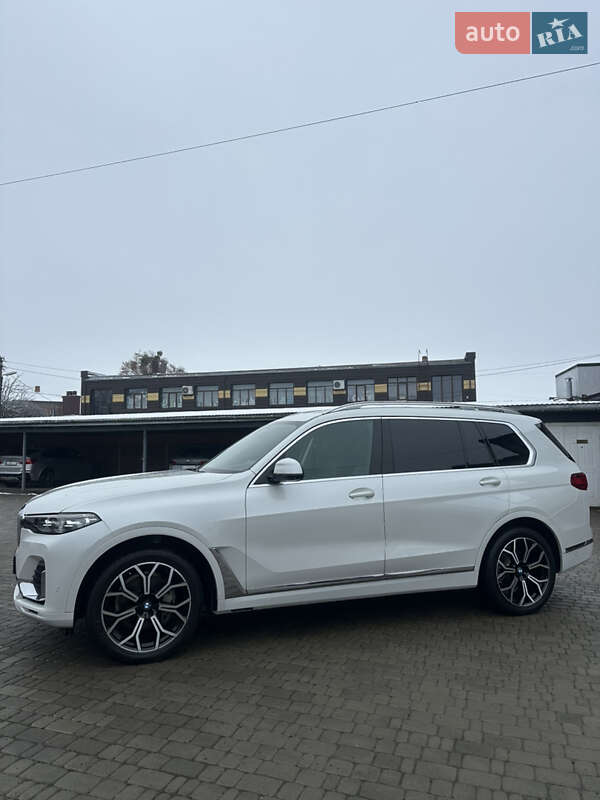 Внедорожник / Кроссовер BMW X7 2019 в Владимире