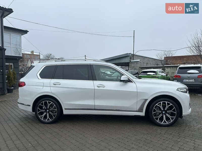 Внедорожник / Кроссовер BMW X7 2019 в Владимире