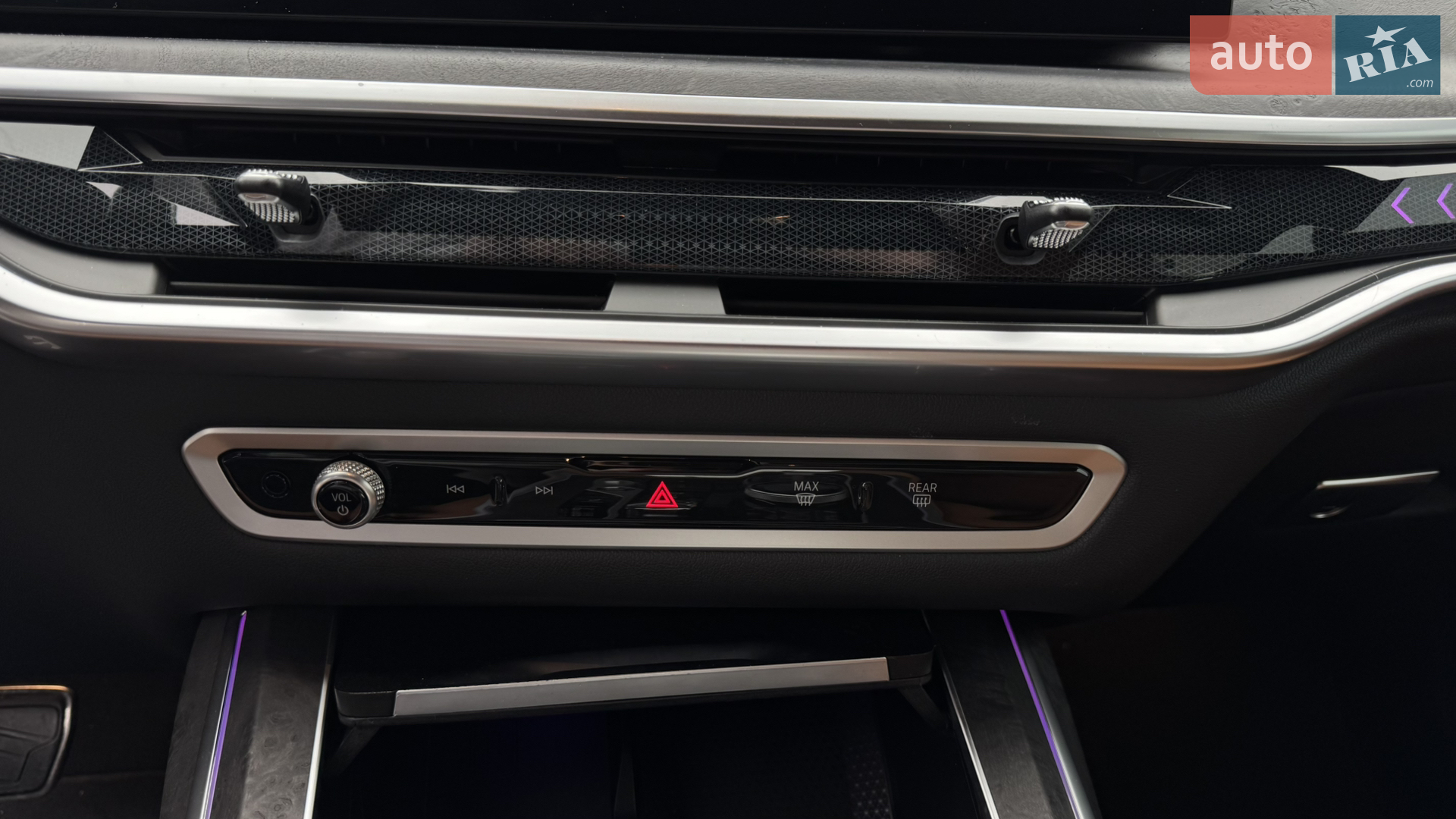 2023 BMW X7 - мініатюра 28