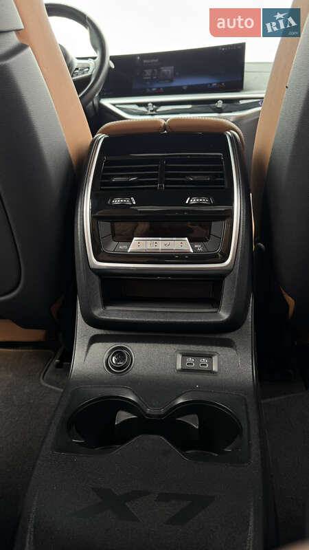 Внедорожник / Кроссовер BMW X7 2023 в Броварах