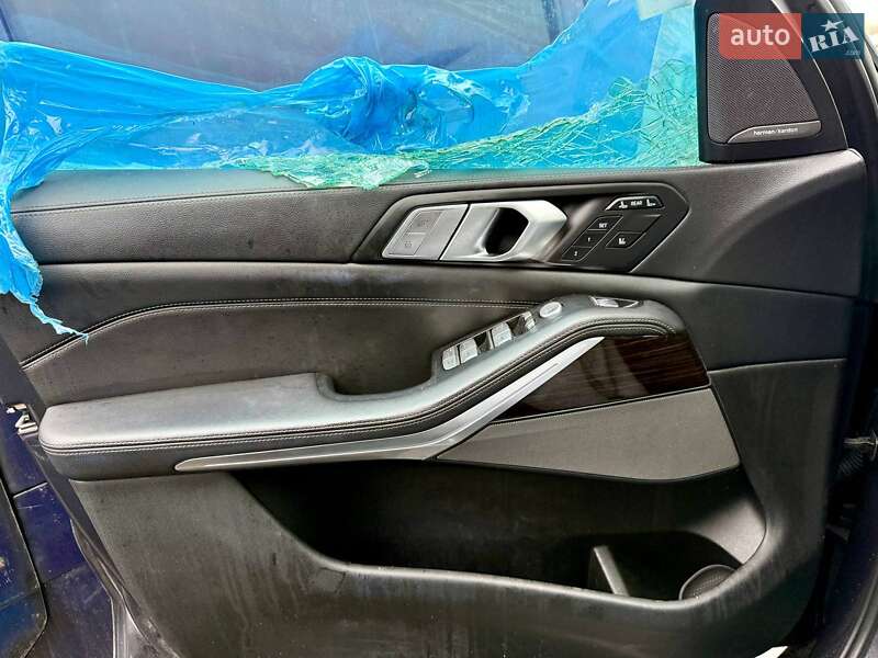 Внедорожник / Кроссовер BMW X7 2020 в Киеве