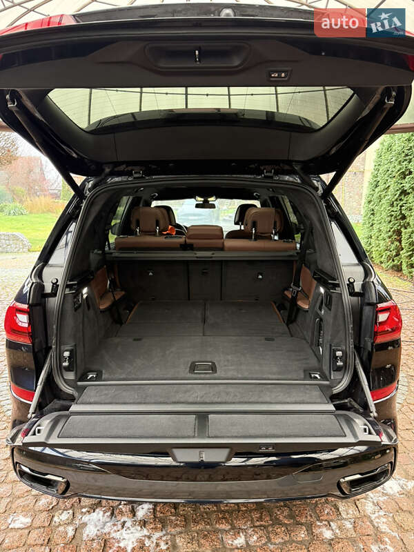 Внедорожник / Кроссовер BMW X7 2021 в Коростене