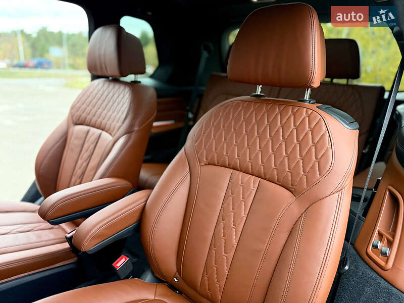 Внедорожник / Кроссовер BMW X7 2020 в Киеве