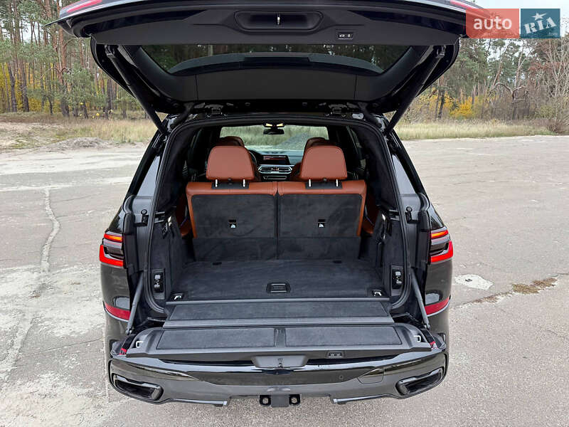 Внедорожник / Кроссовер BMW X7 2020 в Киеве