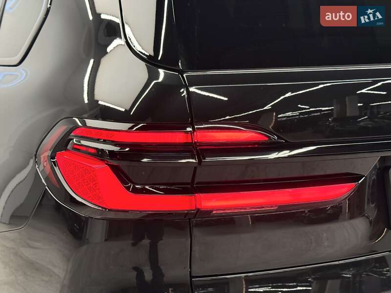 Внедорожник / Кроссовер BMW X7 2023 в Киеве