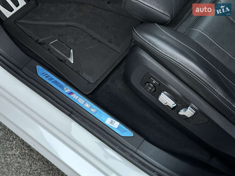 Внедорожник / Кроссовер BMW X7 2022 в Киеве фото 34 Внедорожник / Кроссовер BMW X7 2022 в Киеве