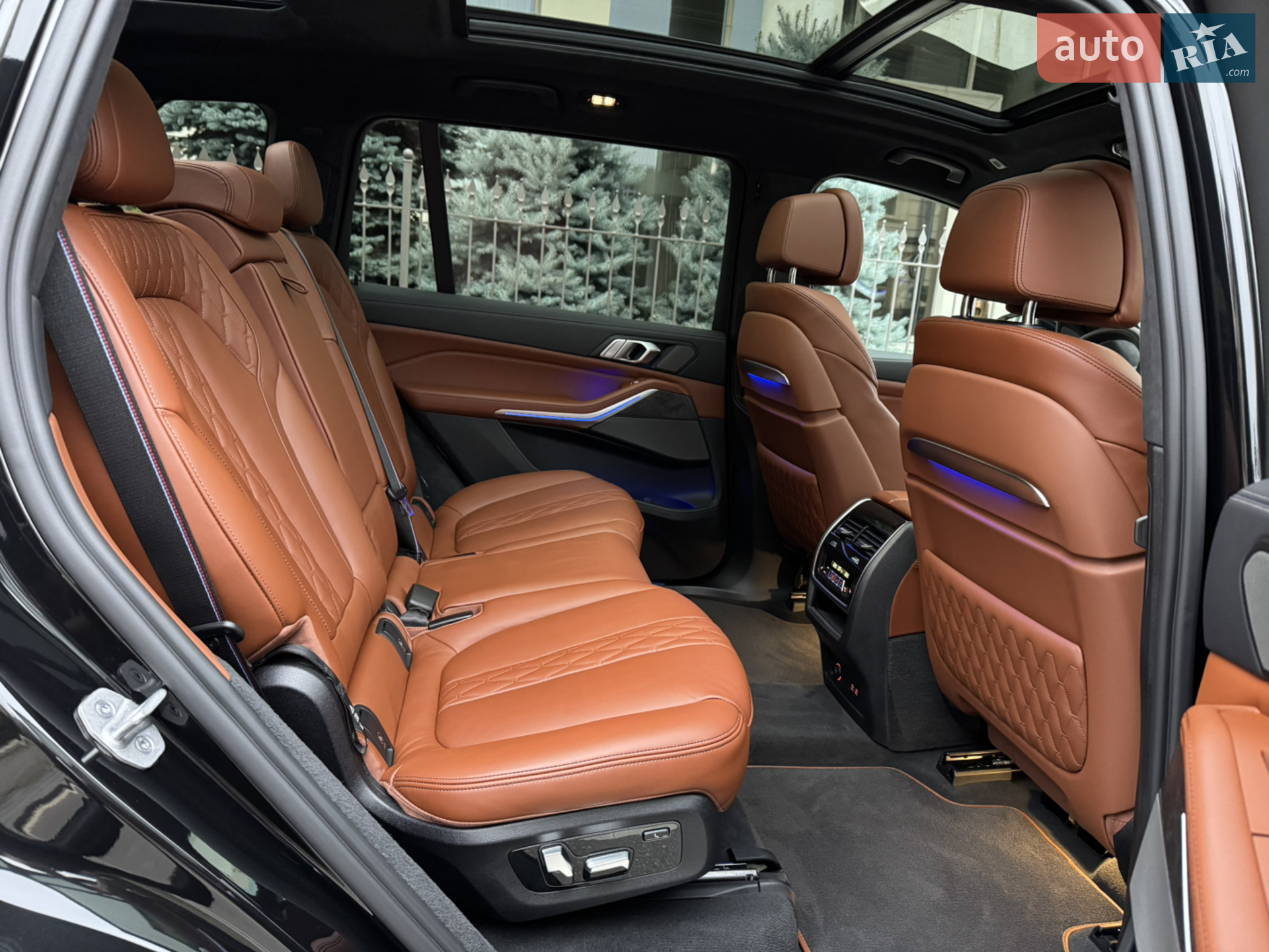 2023 BMW X7 - мініатюра 27