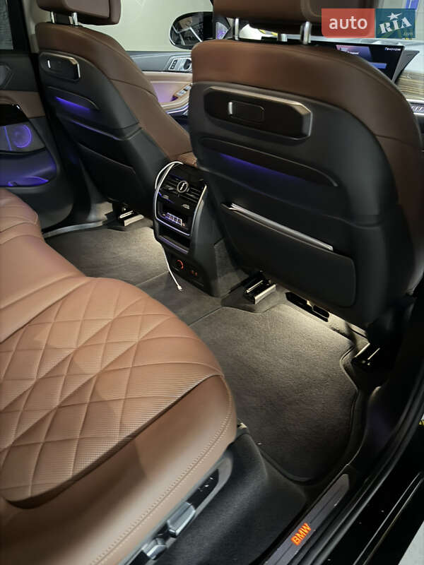 Внедорожник / Кроссовер BMW X7 2023 в Одессе