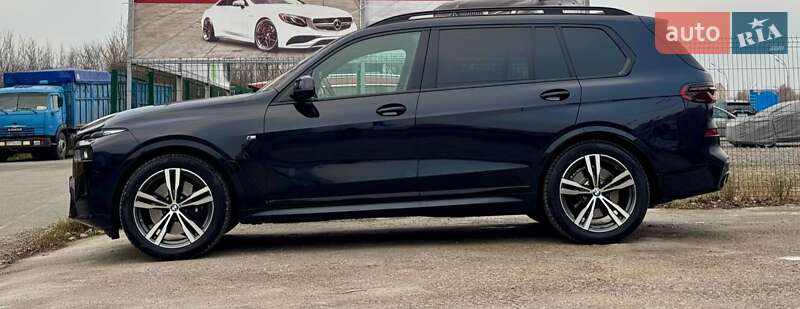 Внедорожник / Кроссовер BMW X7 2023 в Киеве