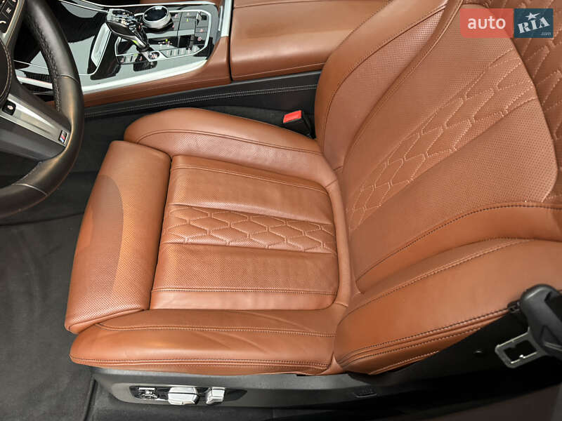 Внедорожник / Кроссовер BMW X7 2019 в Харькове