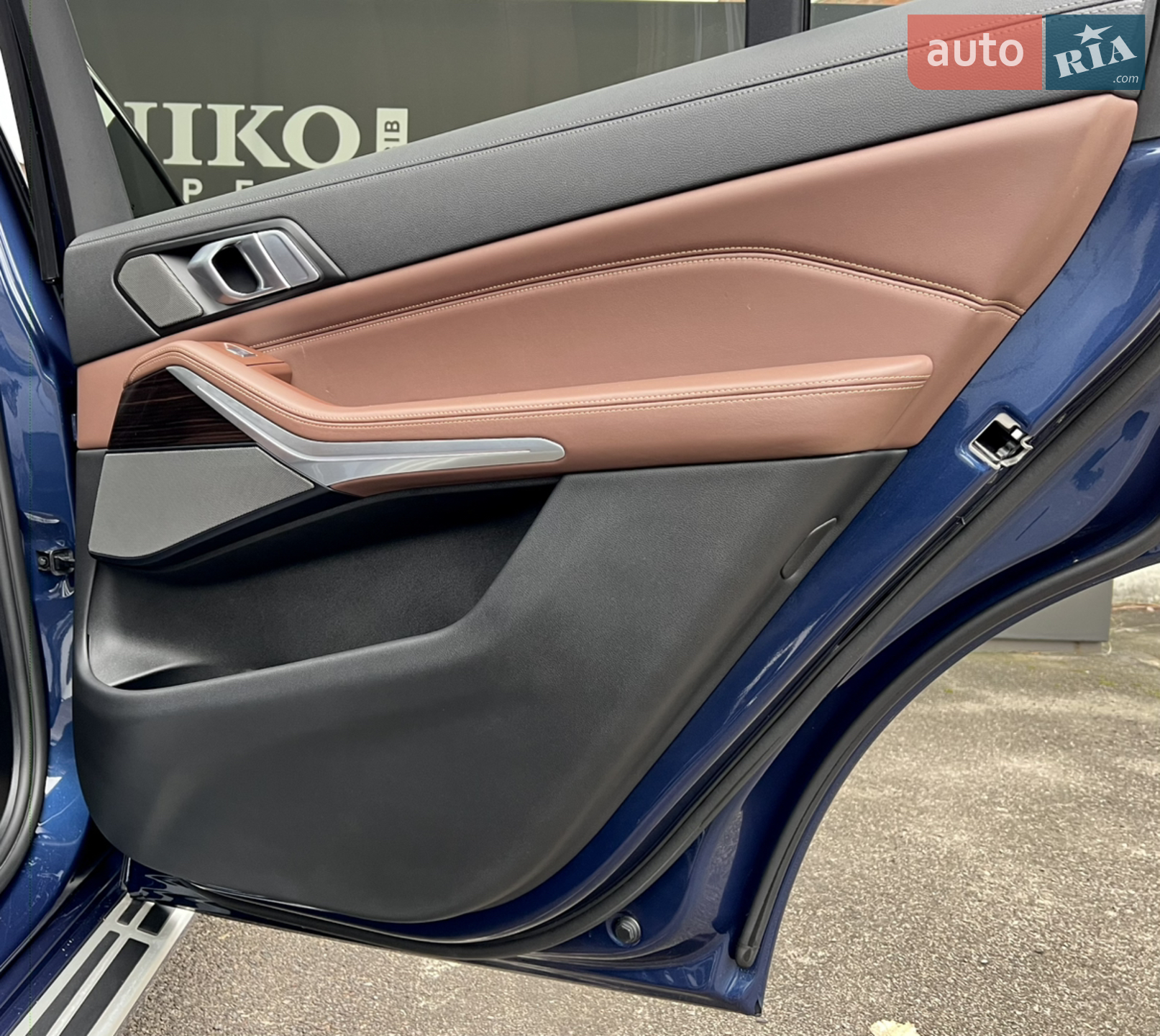 2021 BMW X7 - мініатюра 34