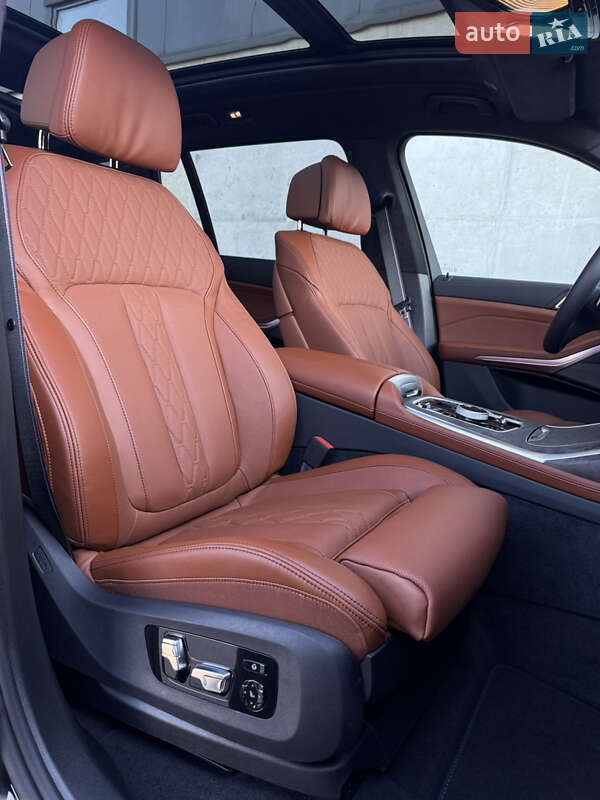 Позашляховик / Кросовер BMW X7 2025 в Києві