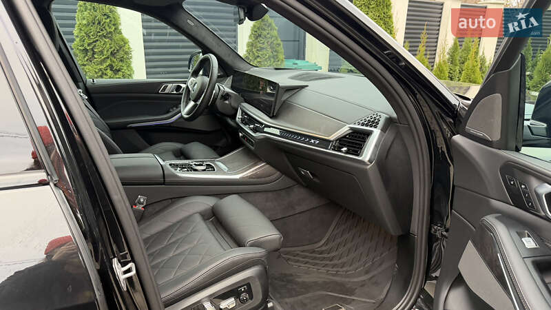 Позашляховик / Кросовер BMW X7 2024 в Івано-Франківську
