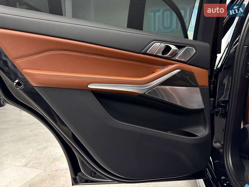 Внедорожник / Кроссовер BMW X7 2025 в Киеве