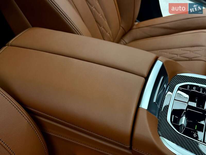 Внедорожник / Кроссовер BMW X7 2025 в Киеве