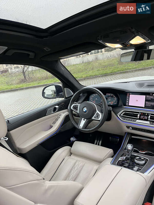 Внедорожник / Кроссовер BMW X7 2020 в Одессе