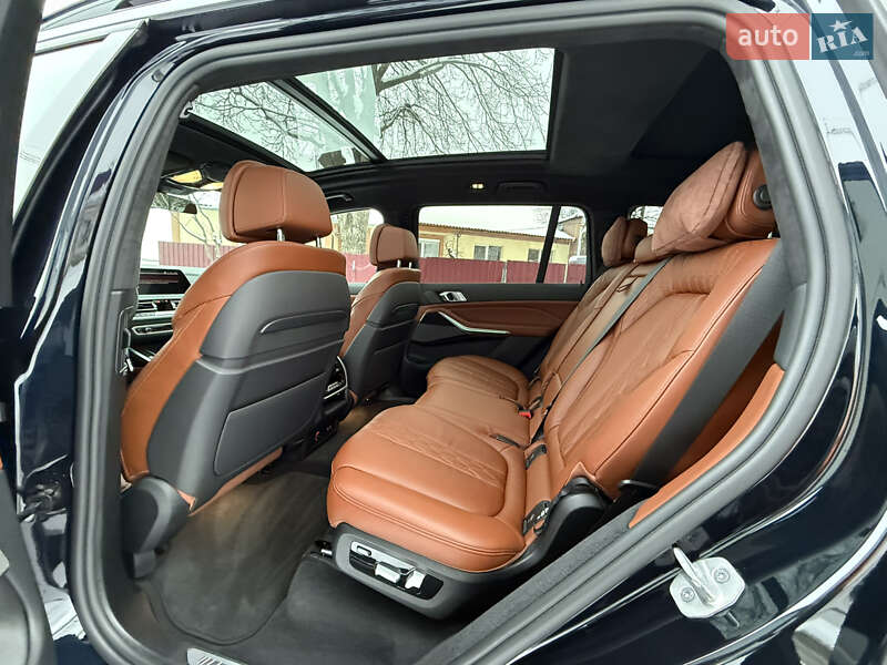 Внедорожник / Кроссовер BMW X7 2020 в Умани