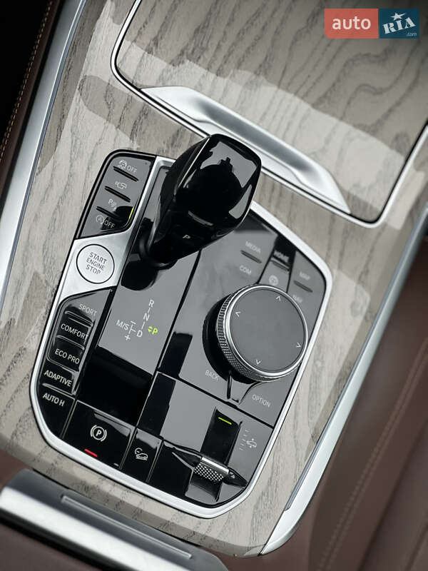 Внедорожник / Кроссовер BMW X7 2022 в Ужгороде