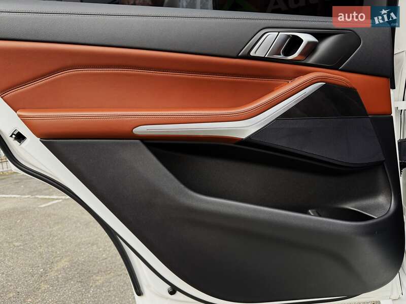 Позашляховик / Кросовер BMW X7 2022 в Києві