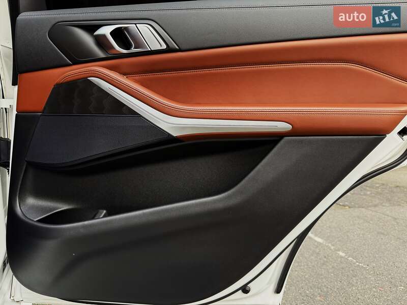 Позашляховик / Кросовер BMW X7 2022 в Києві