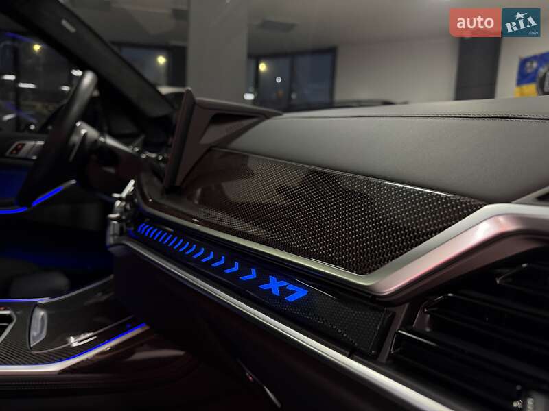 Внедорожник / Кроссовер BMW X7 2024 в Тернополе
