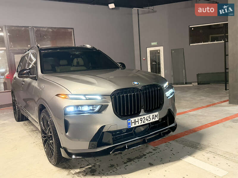 Внедорожник / Кроссовер BMW X7 2023 в Одессе