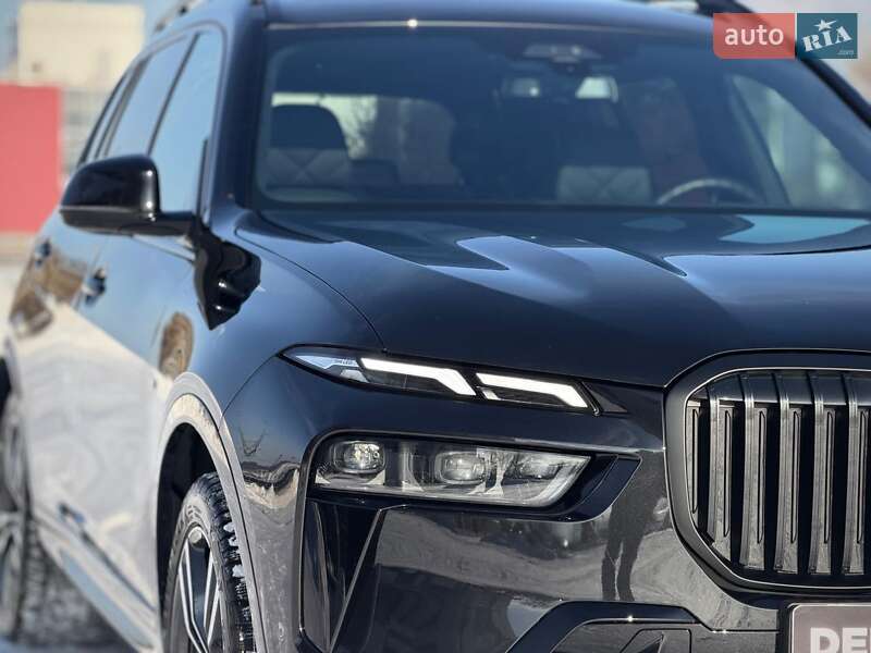Внедорожник / Кроссовер BMW X7 2024 в Киеве