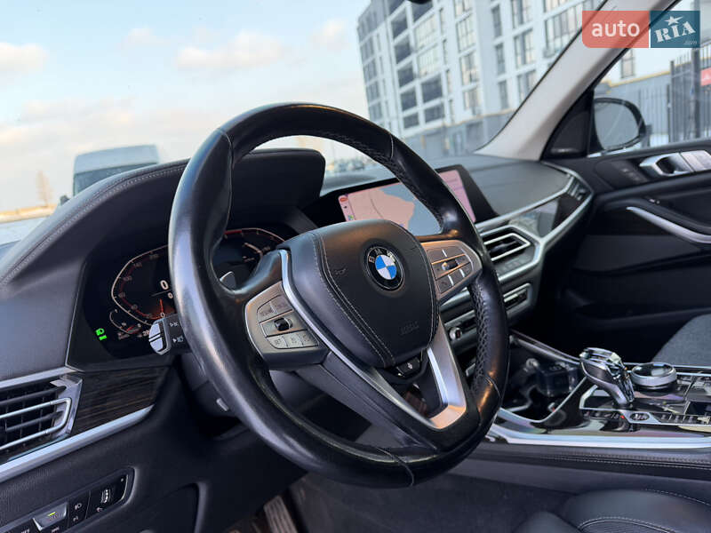Внедорожник / Кроссовер BMW X7 2020 в Черкассах