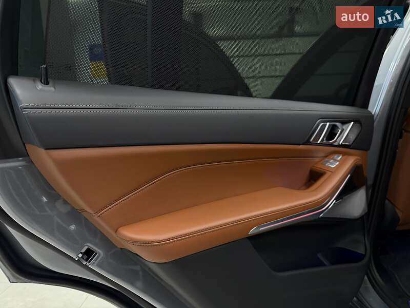 Внедорожник / Кроссовер BMW X7 2024 в Тернополе