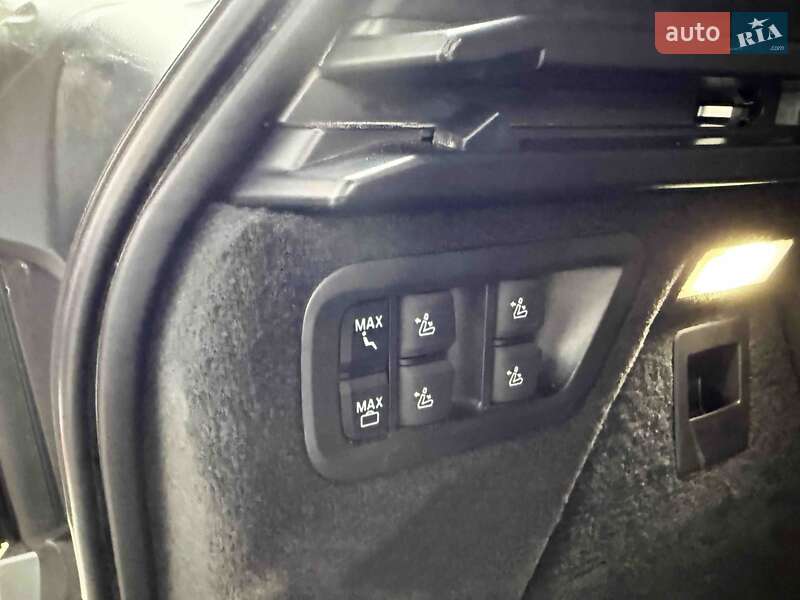 Внедорожник / Кроссовер BMW X7 2024 в Львове