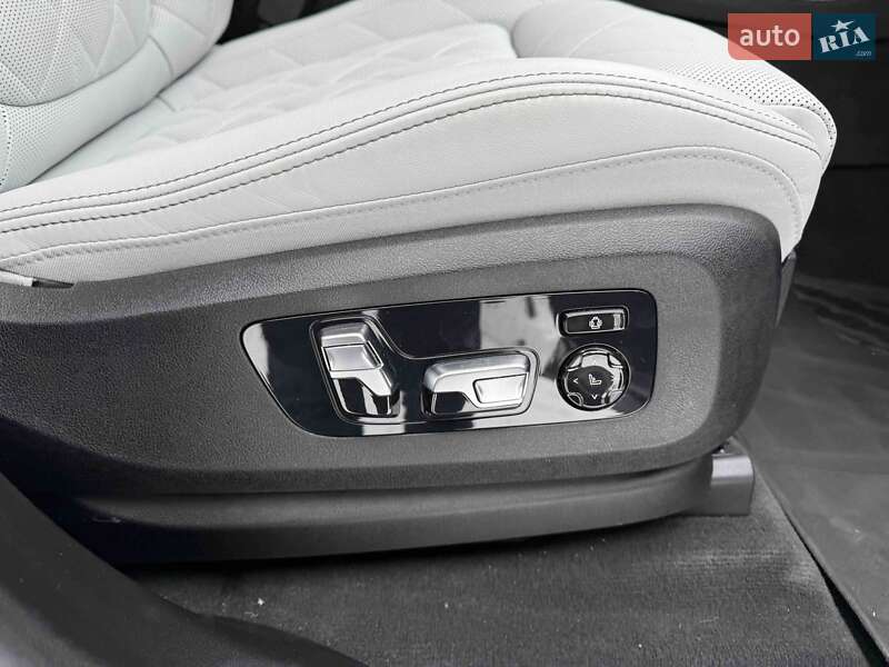 Внедорожник / Кроссовер BMW X7 2024 в Львове