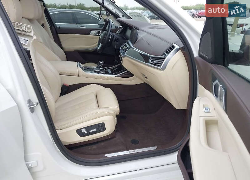Внедорожник / Кроссовер BMW X7 2019 в Луцке