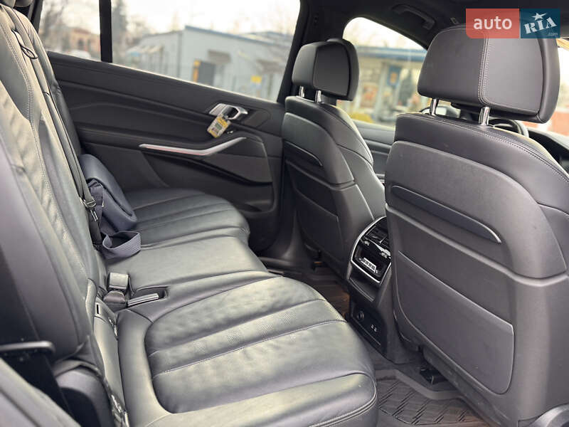 Внедорожник / Кроссовер BMW X7 2020 в Харькове