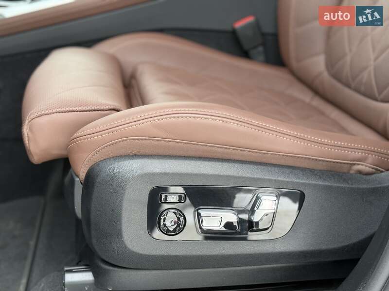 Внедорожник / Кроссовер BMW X7 2025 в Львове