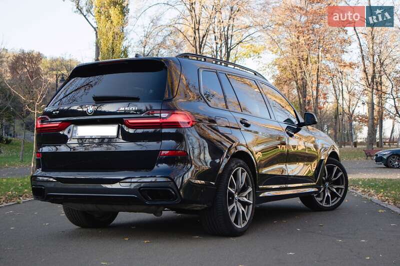 Внедорожник / Кроссовер BMW X7 2021 в Киеве
