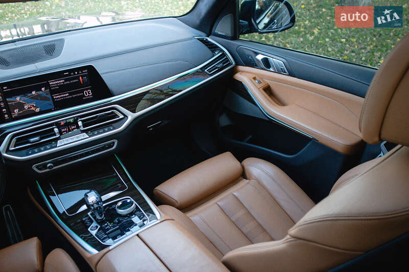 Внедорожник / Кроссовер BMW X7 2021 в Киеве