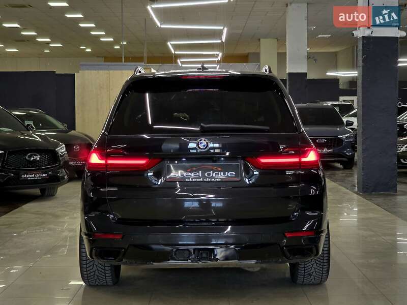 Внедорожник / Кроссовер BMW X7 2021 в Николаеве