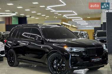 Внедорожник / Кроссовер BMW X7 2021 в Николаеве