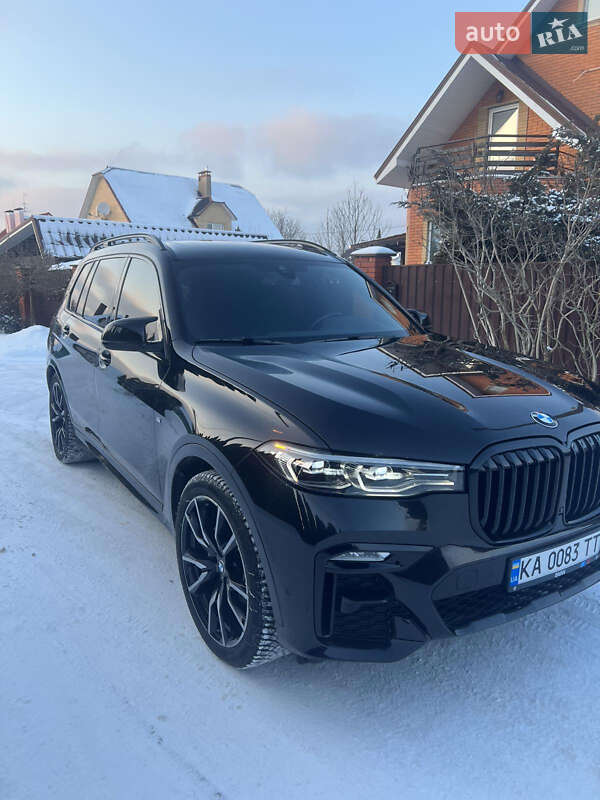 Внедорожник / Кроссовер BMW X7 2022 в Киеве