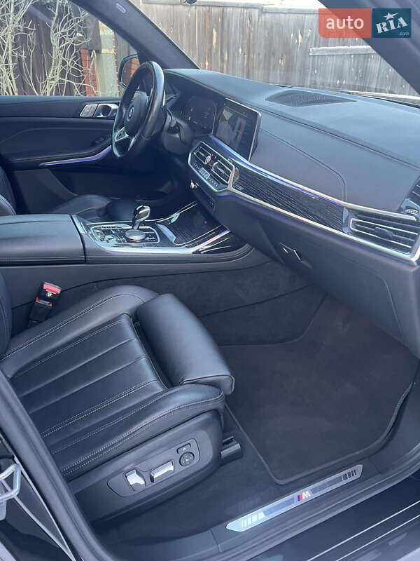 Внедорожник / Кроссовер BMW X7 2022 в Киеве