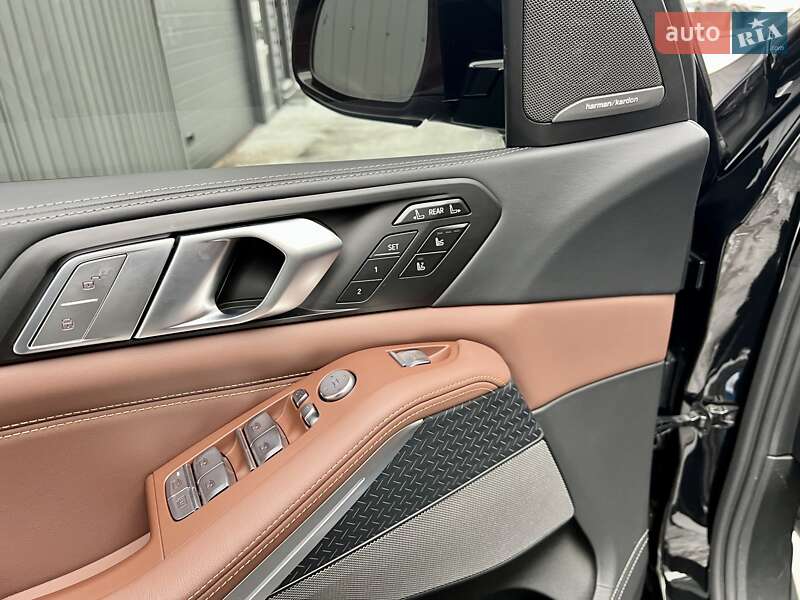 Внедорожник / Кроссовер BMW X7 2022 в Киеве