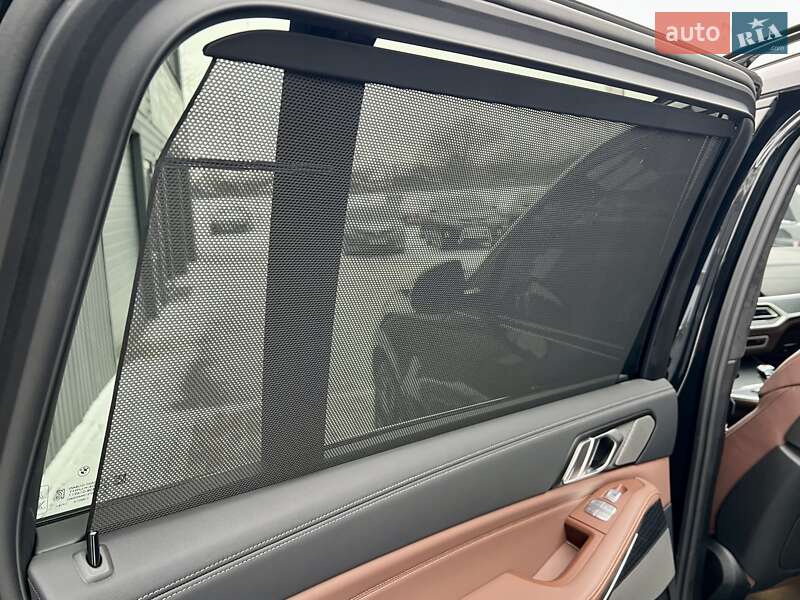 Внедорожник / Кроссовер BMW X7 2022 в Киеве