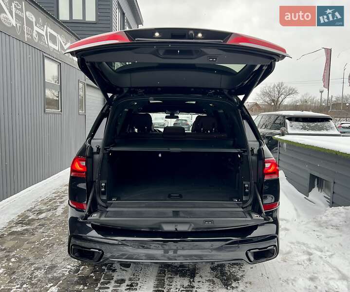 Внедорожник / Кроссовер BMW X7 2022 в Киеве