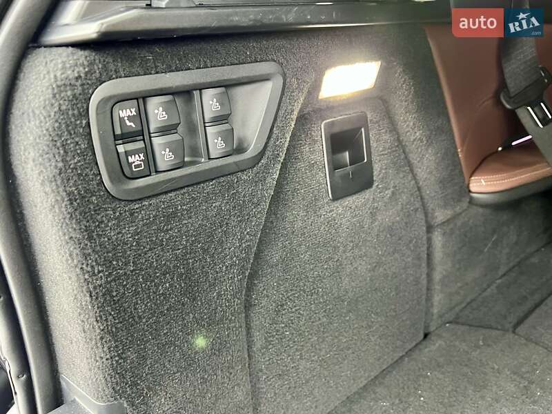 Внедорожник / Кроссовер BMW X7 2022 в Киеве