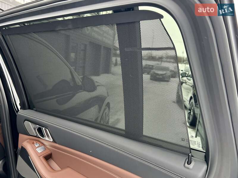 Внедорожник / Кроссовер BMW X7 2022 в Киеве