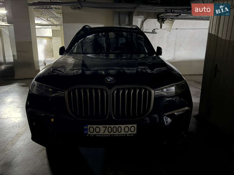Внедорожник / Кроссовер BMW X7 2022 в Одессе