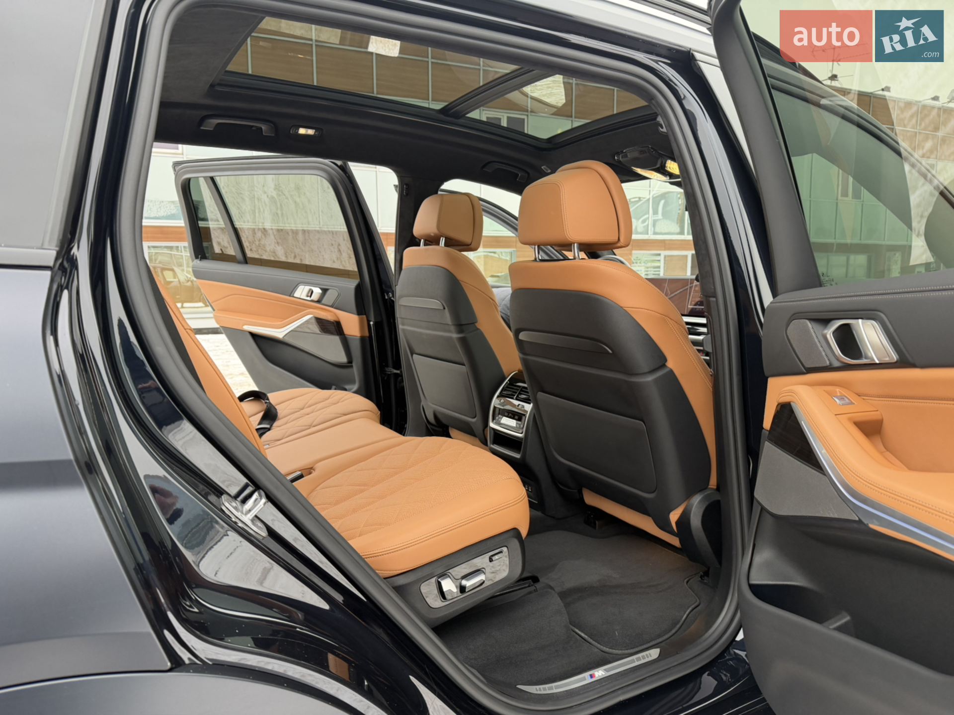 2023 BMW X7 - мініатюра 44